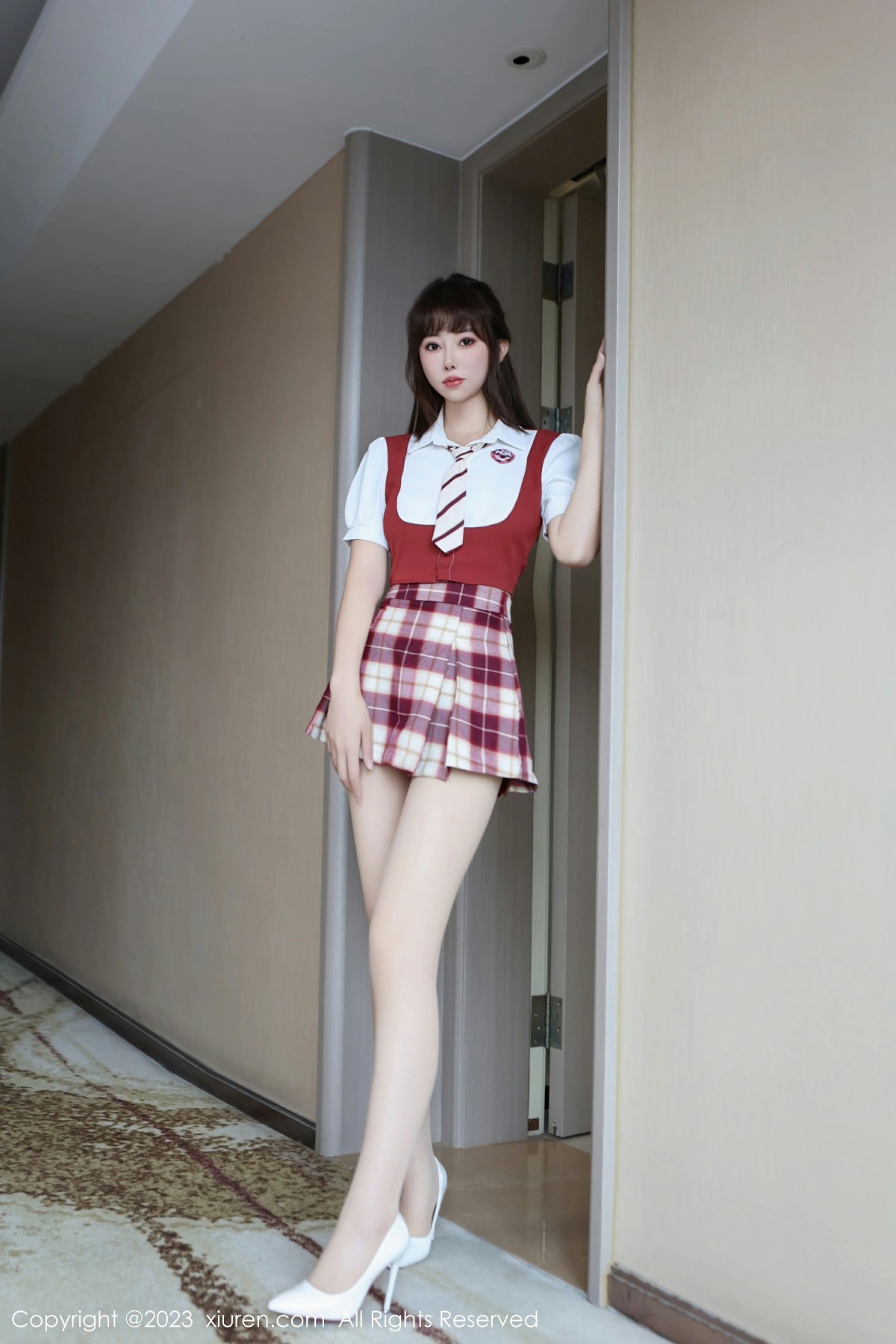 [XiuRen秀人网] 2023.12.22 No.7851 金tiao [77+1P]-第2张图片-宅男套图吧
