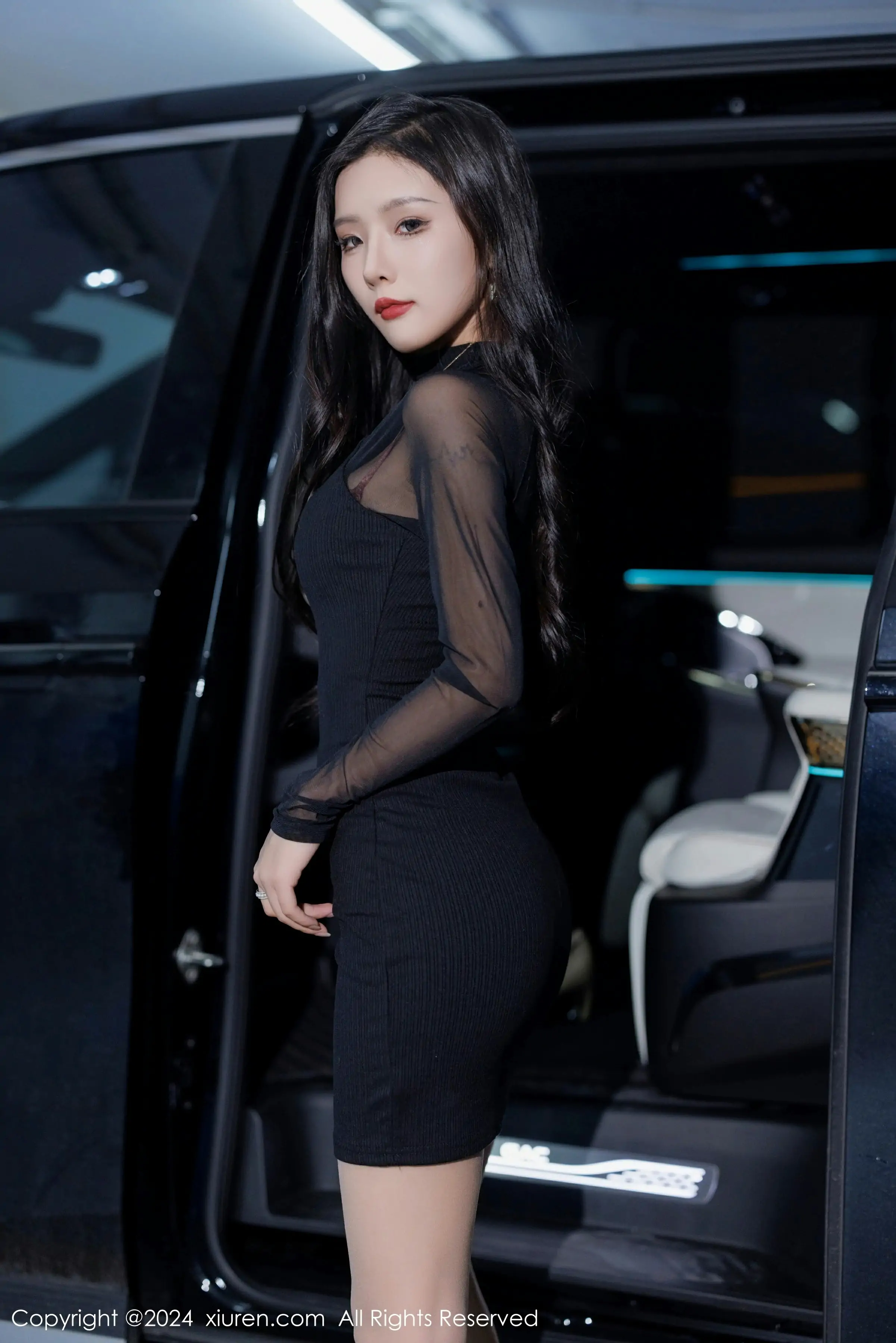 [XiuRen秀人网] 2024.01.11 No.7942 七七kiko [50+1P]-第4张图片-宅男套图吧