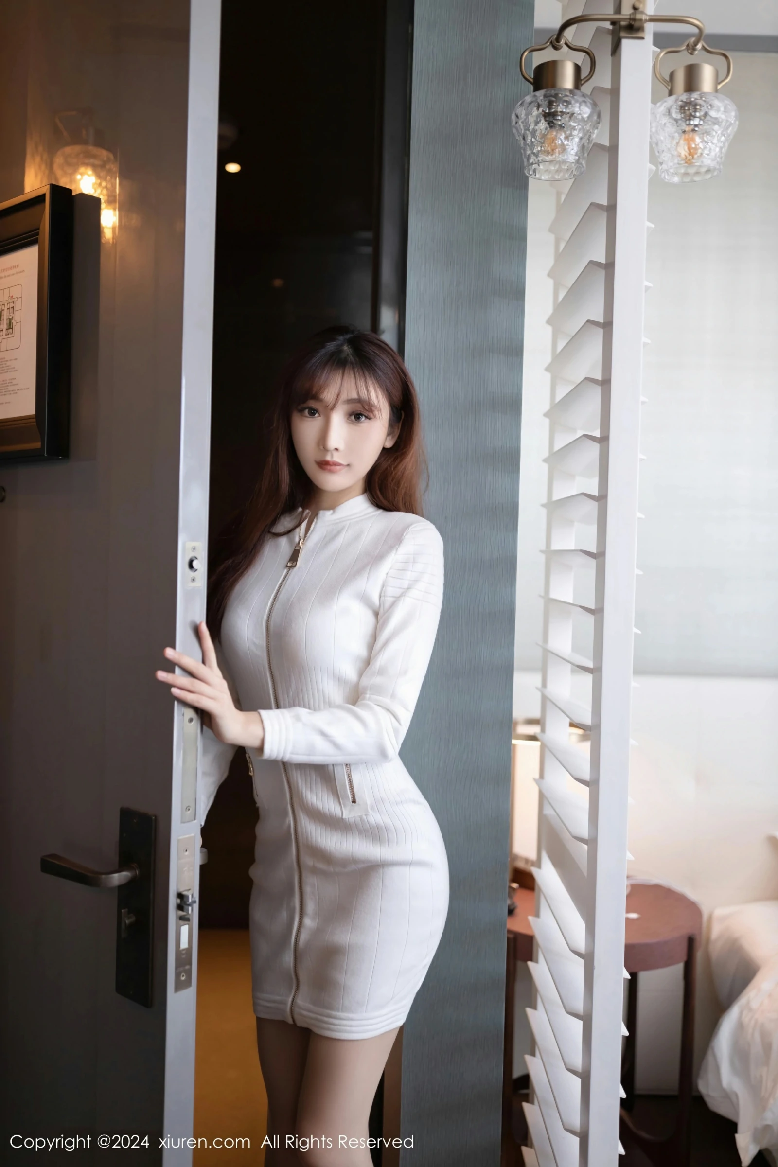 [XiuRen秀人网] 2024.03.14 No.8233 陆萱萱 [80+1P]-第4张图片-宅男套图吧