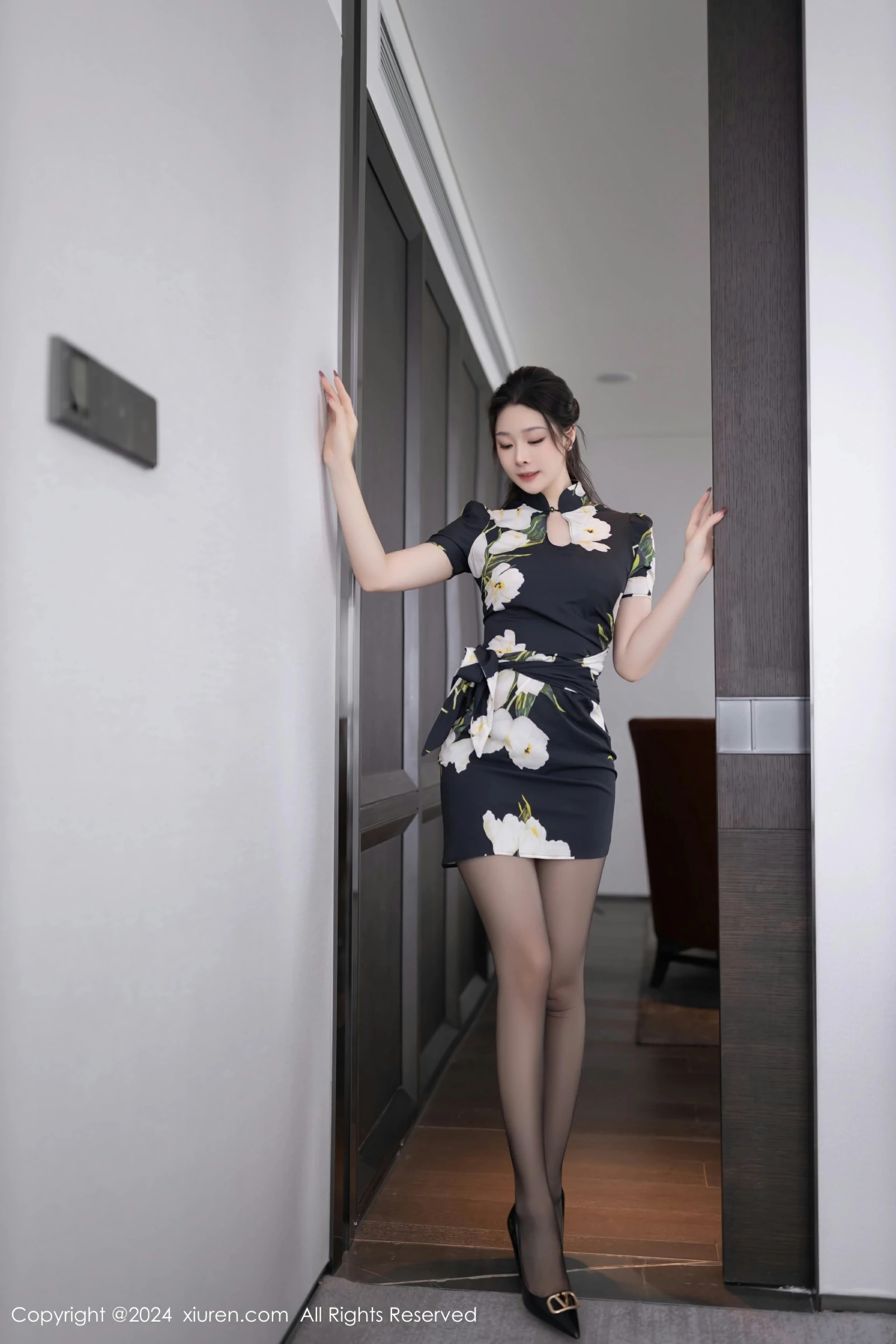 [XiuRen秀人网] 2024.06.27 No.8768 小逗逗 [80+1P]-第4张图片-宅男套图吧