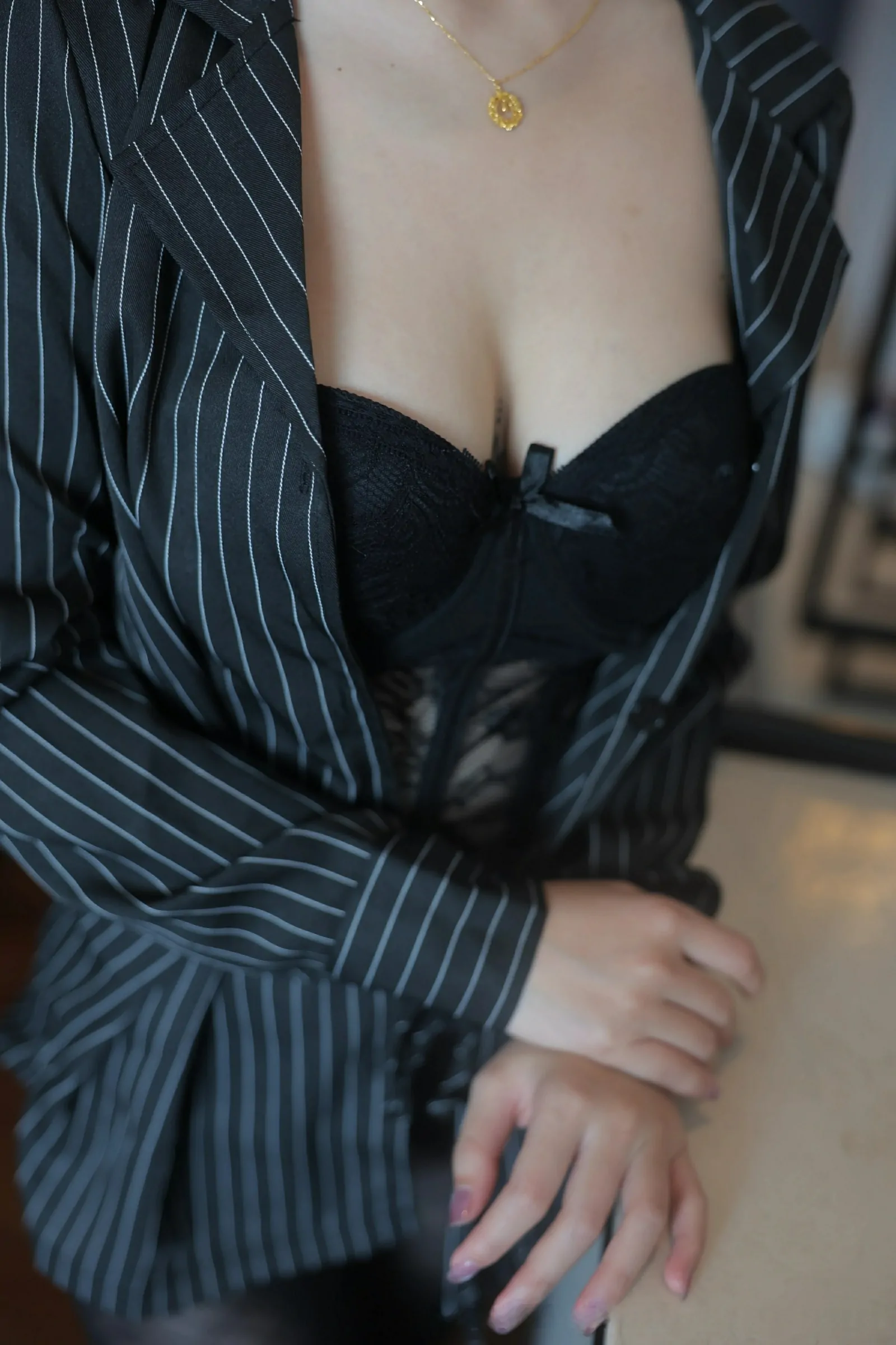 [XiuRen秀人网] 2025.03.27 No.10076 汐子 [79+1P]-第5张图片-宅男套图吧