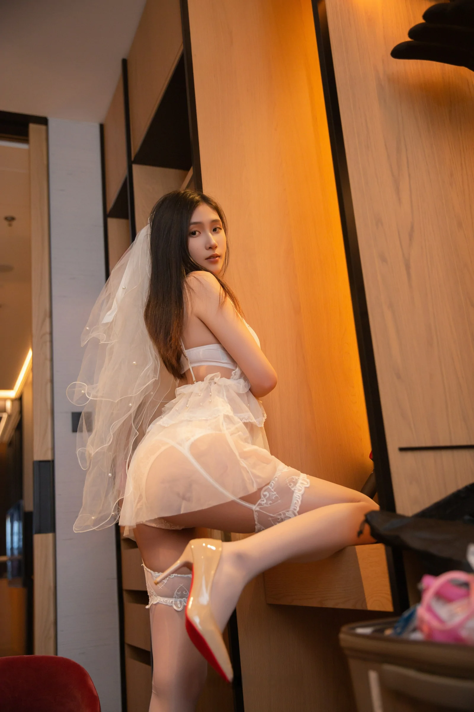 xiuren秀人网福利刘婷婷大尺度私拍写真婚纱-第4张图片-宅男套图吧