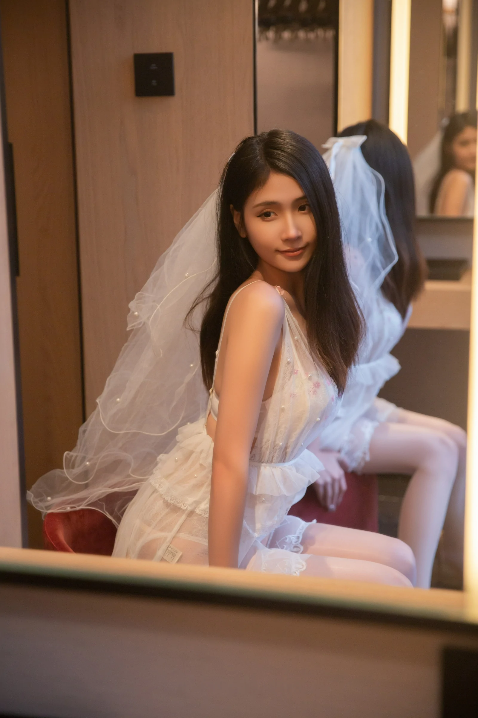 xiuren秀人网福利刘婷婷大尺度私拍写真婚纱-第3张图片-宅男套图吧
