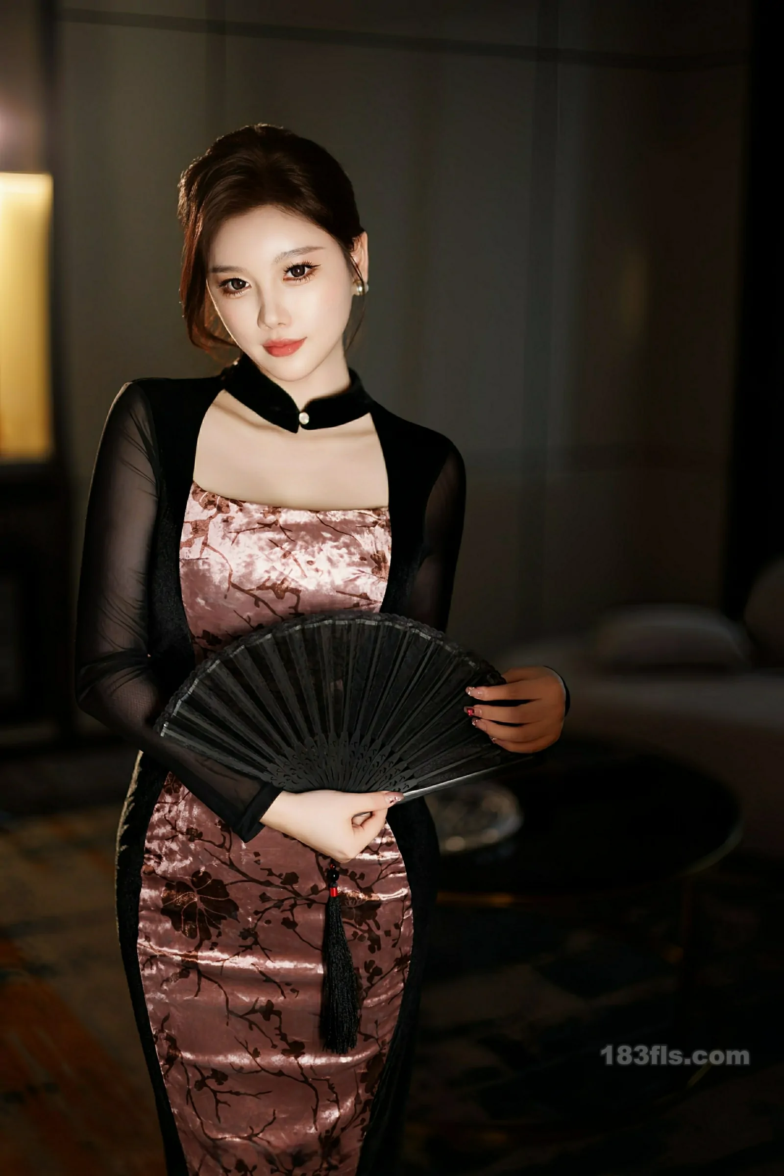 [XIUREN秀人网] 2025.11.20 No.11013 CHENCHEN.-第2张图片-宅男套图吧