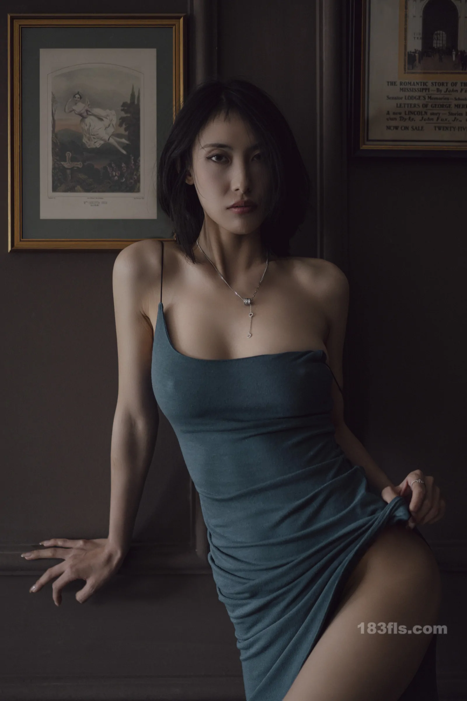 xiuren秀人网福利Lingyu69大尺度私拍写真欲望沙发