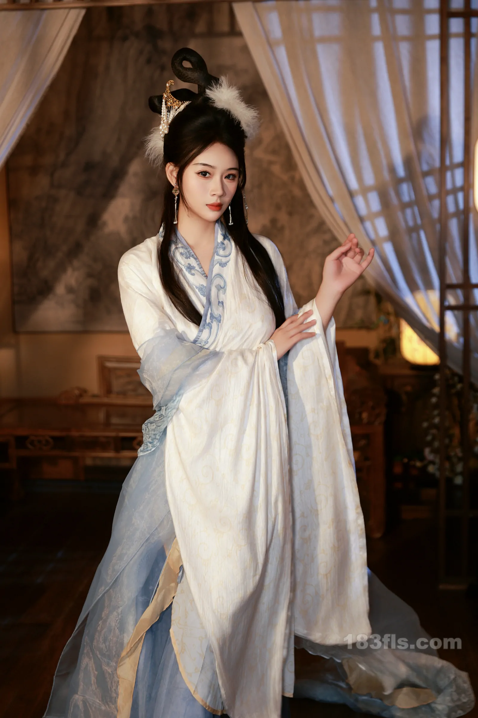 xiuren秀人网福利南乔大尺度私拍写真古装血滴子-第4张图片-宅男套图吧 xiuren秀人网福利南乔大尺度私拍写真古装血滴子-第4张图片-宅男套图吧