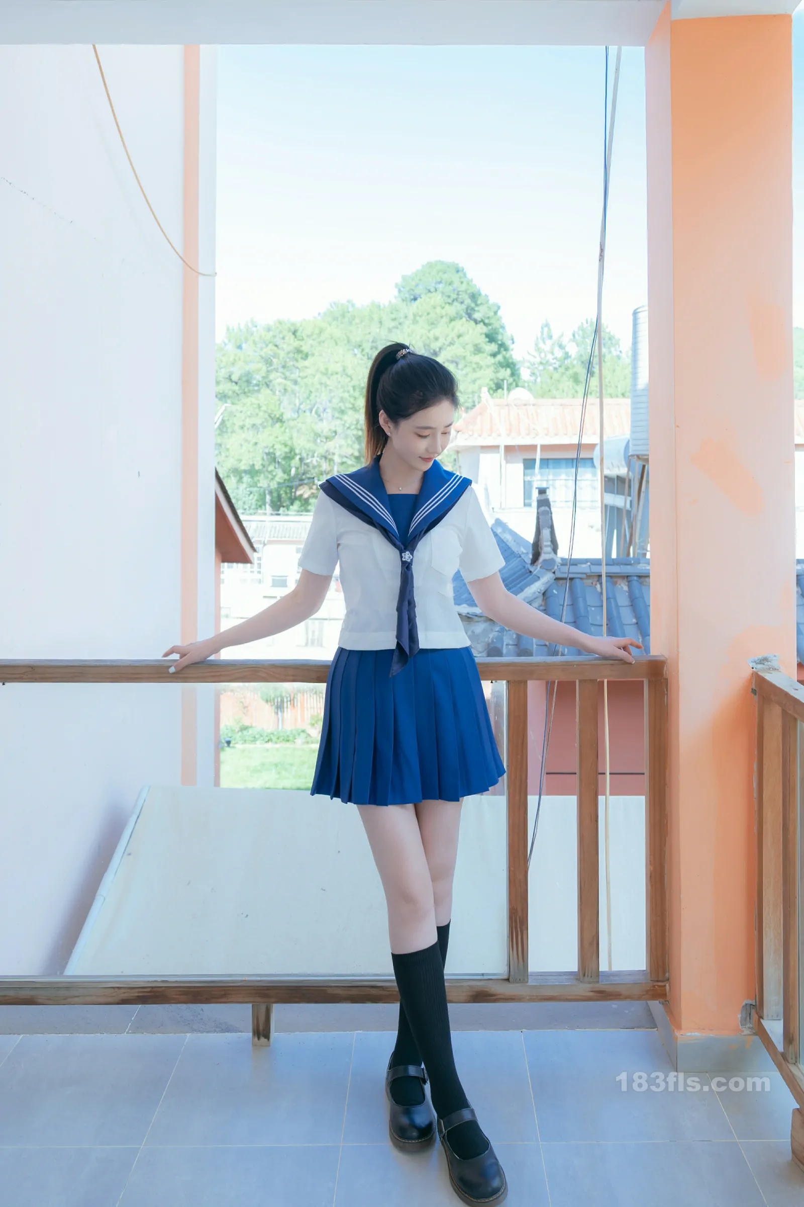 年年Nnian - 泡沫之夏JK-第5张图片-宅男套图吧