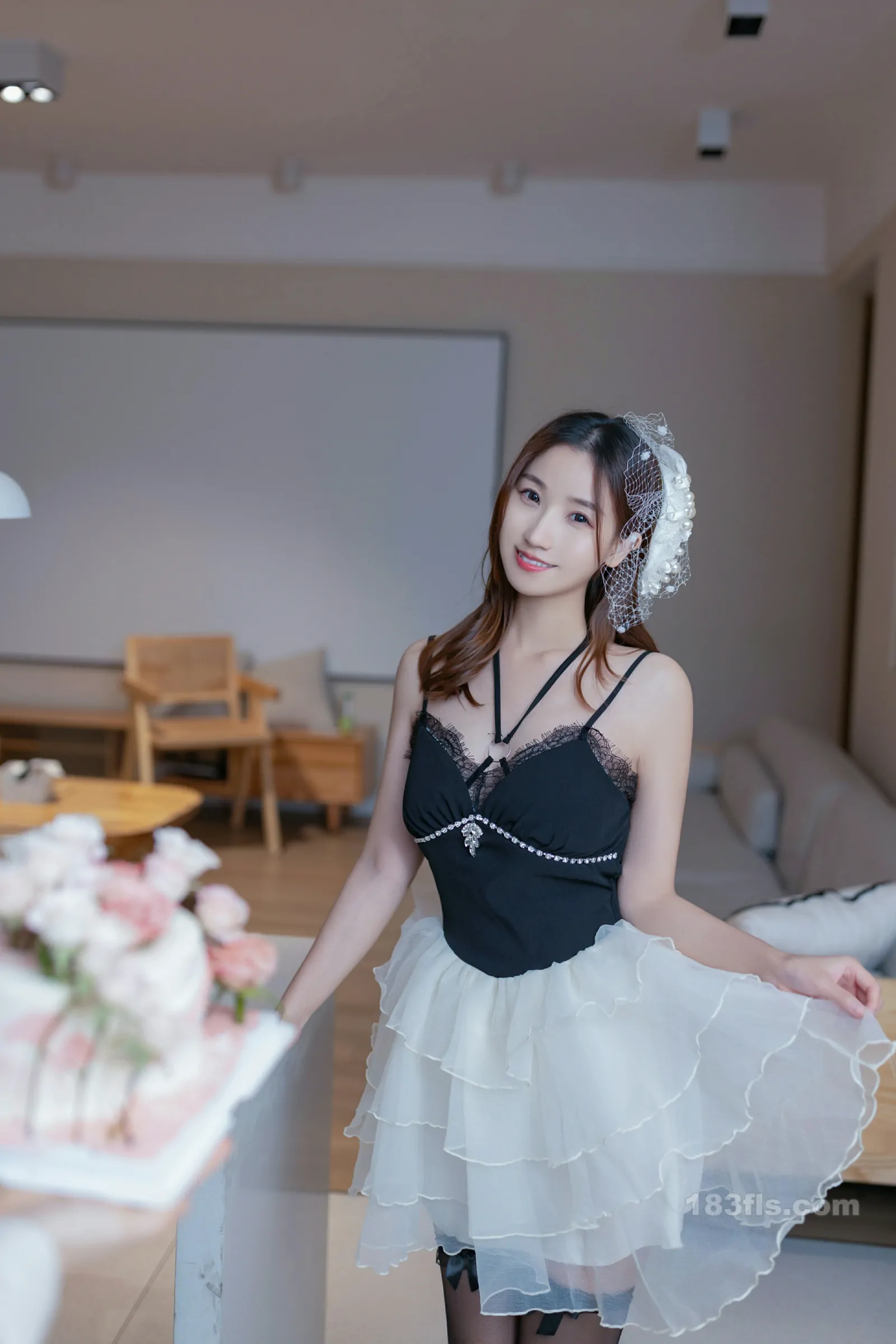 xiuren秀人网福利杏子Yada大尺度私拍写真生日快乐-第2张图片-宅男套图吧