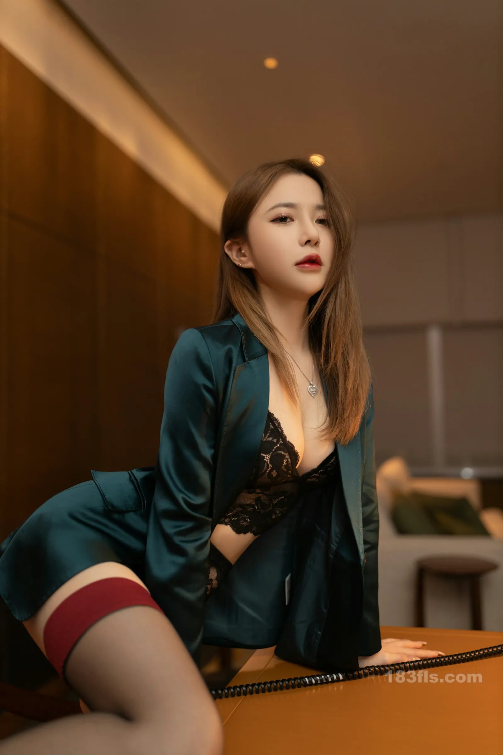 xiuren秀人网福利鱼子酱Fish大尺度内购无码流出寂寞女老板-第5张图片-宅男套图吧 xiuren秀人网福利鱼子酱Fish大尺度内购无码流出寂寞女老板-第5张图片-宅男套图吧
