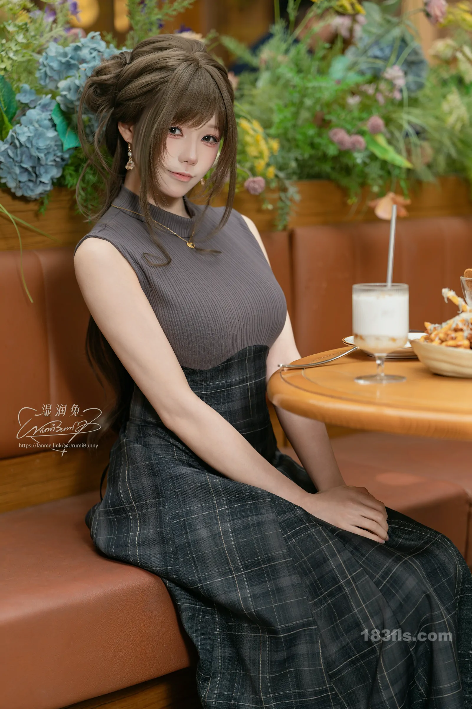 咬一口兔娘 - 2026年05月 网友的一日约会-第3张图片-宅男套图吧 咬一口兔娘 - 2026年05月 网友的一日约会-第3张图片-宅男套图吧