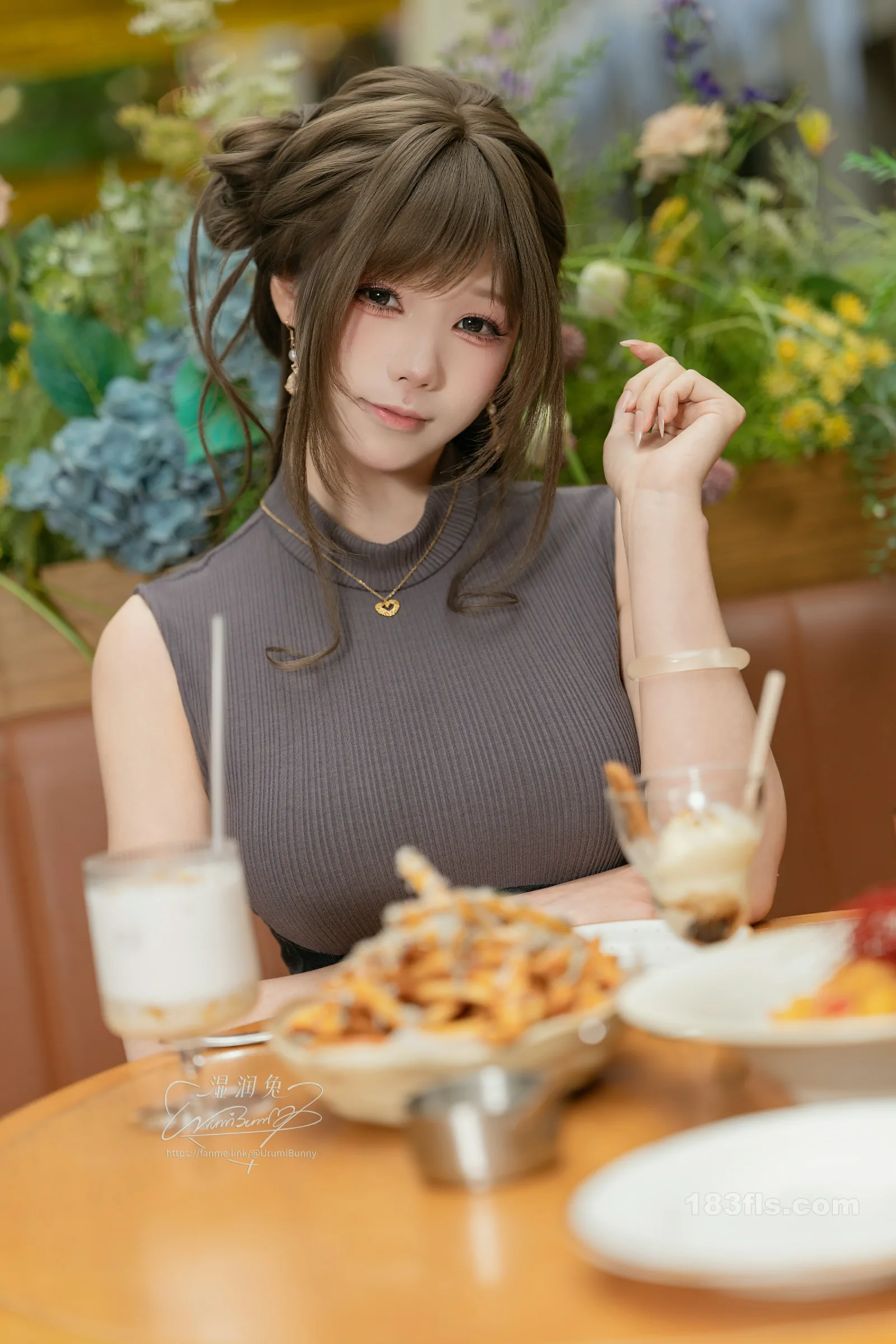 咬一口兔娘 - 2026年05月 网友的一日约会-第5张图片-宅男套图吧 咬一口兔娘 - 2026年05月 网友的一日约会-第5张图片-宅男套图吧
