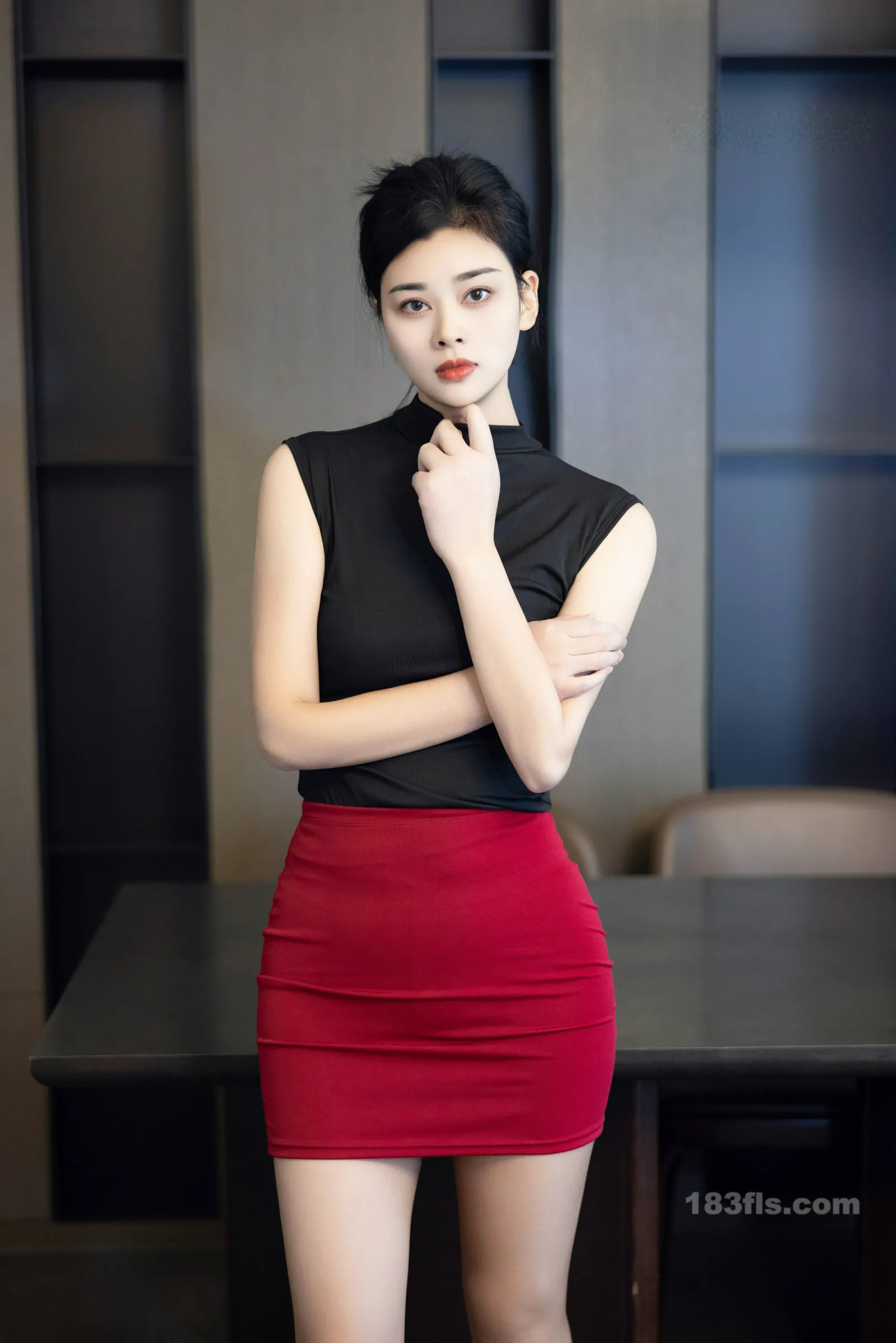 xiuren秀人网福利徐清妍大尺度内购无码流出黑色OL黑丝-第2张图片-宅男套图吧 xiuren秀人网福利徐清妍大尺度内购无码流出黑色OL黑丝-第2张图片-宅男套图吧