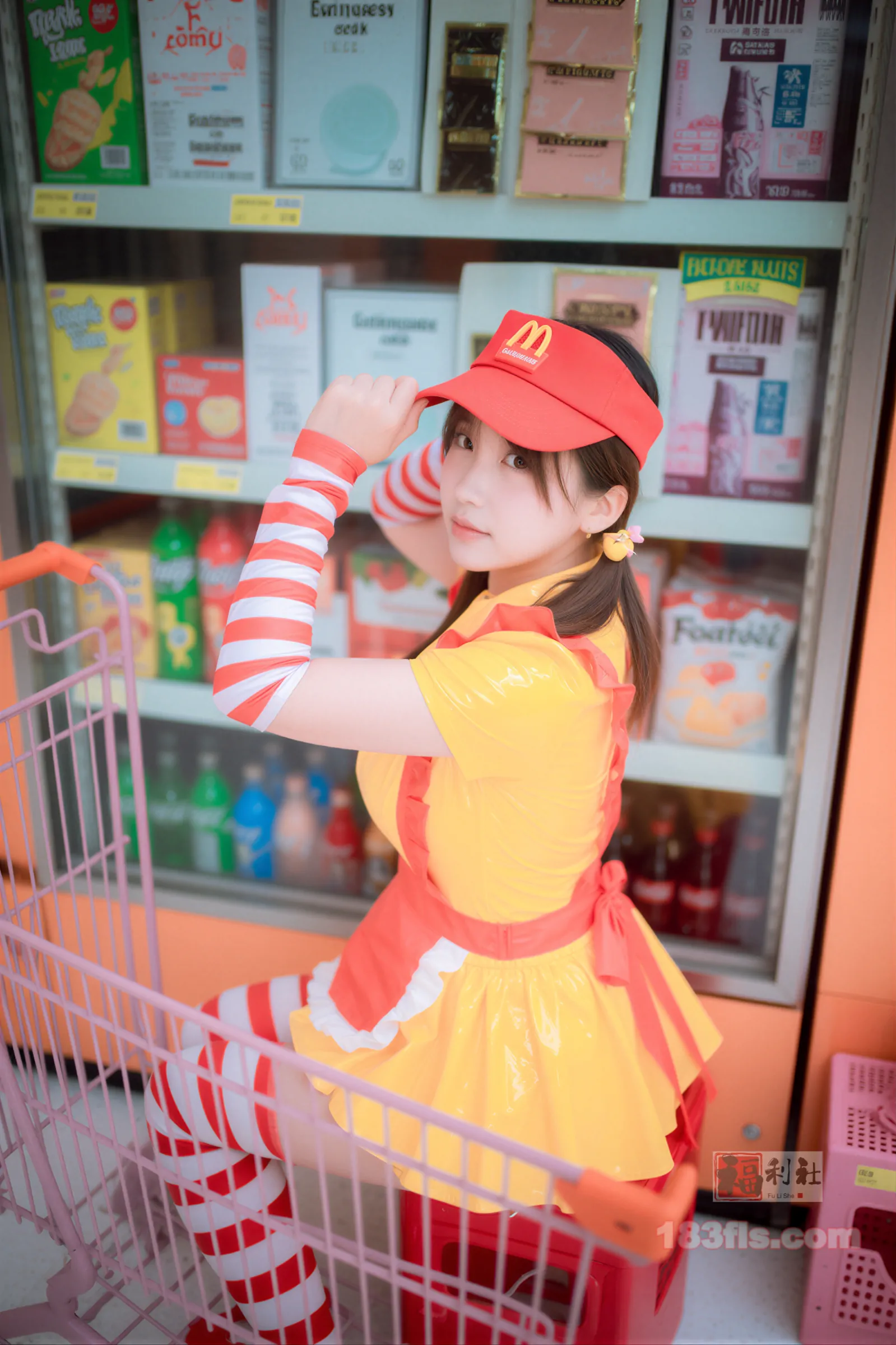 孙乐乐 Son Ye Eun (손예은) DJAWA Photo McDonald’s Girl-第6张图片-宅男套图吧 孙乐乐 Son Ye Eun (손예은) DJAWA Photo McDonald’s Girl-第6张图片-宅男套图吧