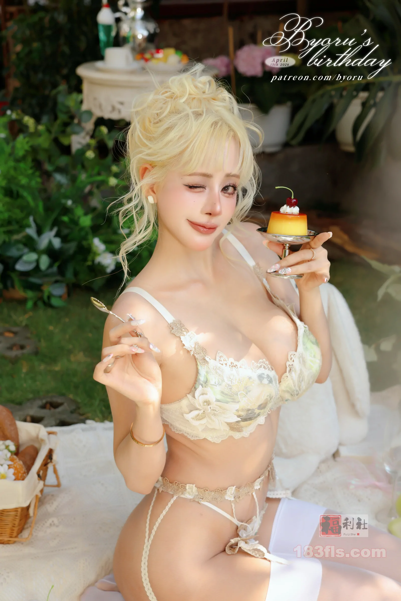 日本性感萝莉Byoru - Birthday-第3张图片-宅男套图吧