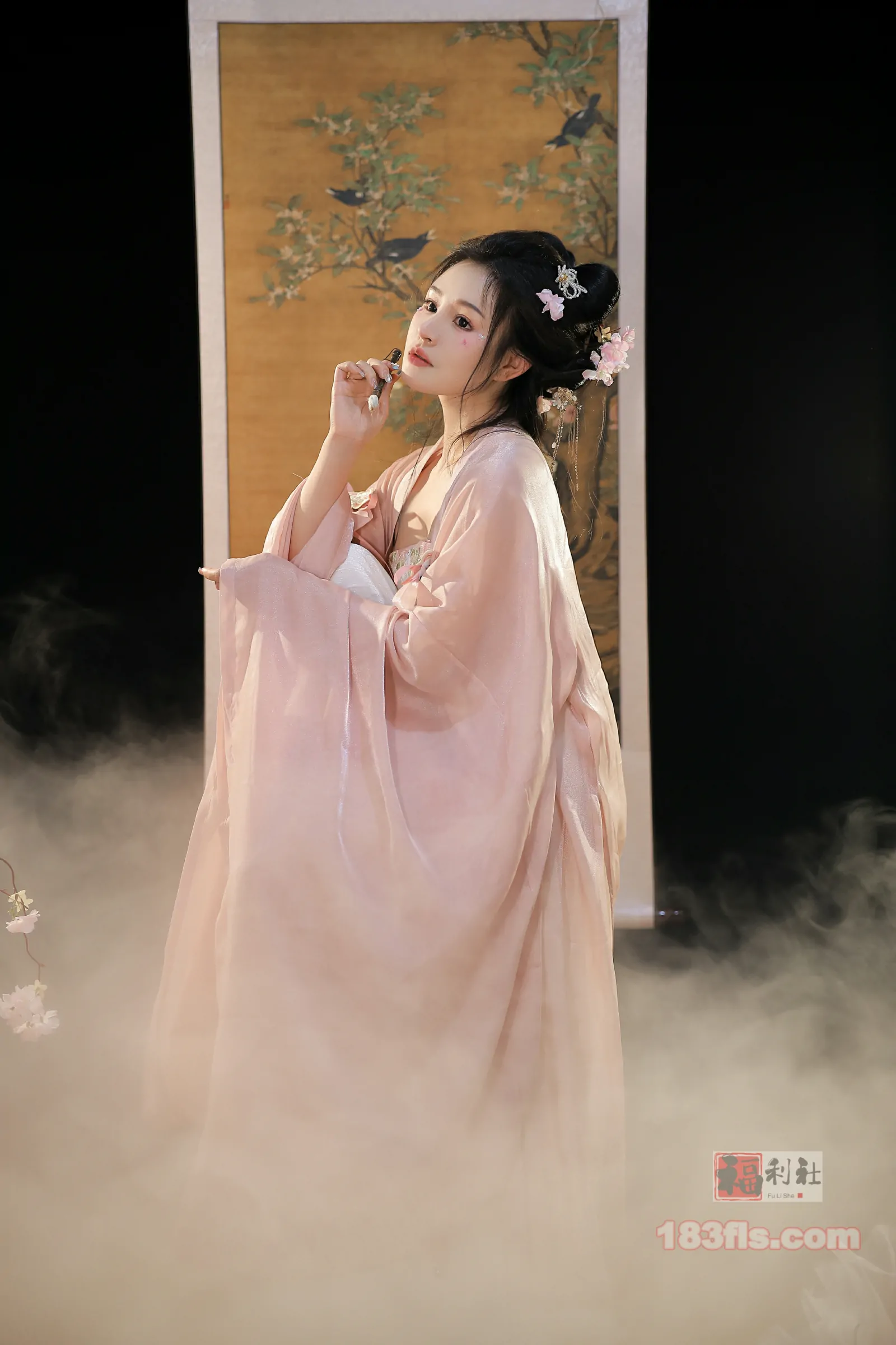 桃暖酱 - 霓裳入梦-第4张图片-宅男套图吧 桃暖酱 - 霓裳入梦-第4张图片-宅男套图吧